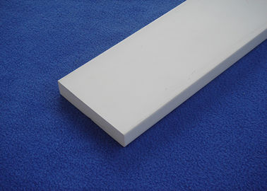 1 &quot;x 4&quot; Trim Plank กันน้ำ PVC Trim Profile สำหรับการตกแต่งภายในไม่มีการแปรปรวน
