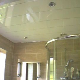 Mouldproof UPVC แผ่นฝ้าเพดานติดเพดานสำหรับอาบน้ำ