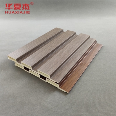 ไม้พลาสติกคอมโพสิต WPC Wall Panel สำหรับสวนสาธารณะทนทานและเป็นมิตรกับสิ่งแวดล้อม