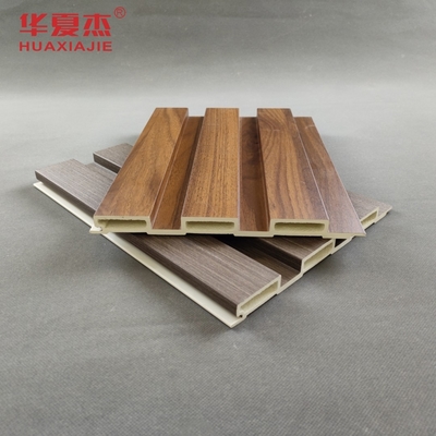 ไม้พลาสติกคอมโพสิต WPC Wall Panel สำหรับสวนสาธารณะทนทานและเป็นมิตรกับสิ่งแวดล้อม