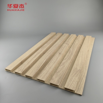 ป้องกันรอยขีดข่วนธรรมชาติ ไม้ Wpc แผ่นผนัง การตกแต่งภายนอก แผ่น Wpc แผ่น laminated บอร์ด Fluted