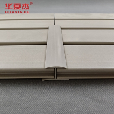 ผนังโรงรถเรียบเก็บเข้าลิ้นชัก / โรงรถ PVC Slatwall ด้วย Cellular Pvc สำหรับโรงงาน