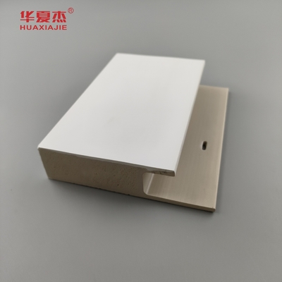 ทนทาน White Cape Flat Casing J Channel White Smooth Surface Wpc กรอบประตูตกแต่งภายใน