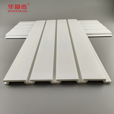 คุณภาพสูง PVC Slatwall PVC แผนการาจ์ กรอบผนัง กันน้ํา สําหรับการตกแต่ง