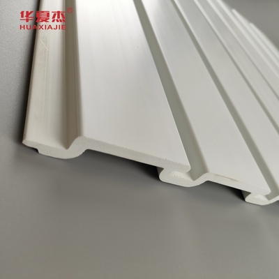 คุณภาพสูง PVC Slatwall PVC แผนการาจ์ กรอบผนัง กันน้ํา สําหรับการตกแต่ง