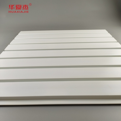 คุณภาพสูง PVC Slatwall PVC แผนการาจ์ กรอบผนัง กันน้ํา สําหรับการตกแต่ง
