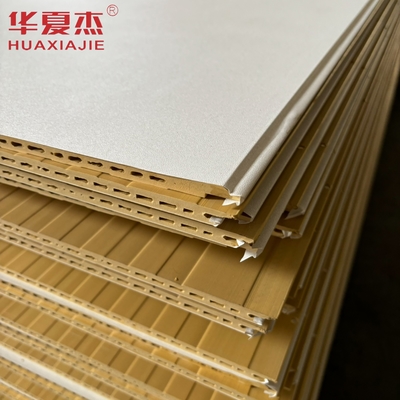 พานผนัง wpc สีขาวคุณภาพสูง 600x9mm แผ่น wpc laminated วัสดุตกแต่งกันน้ํา