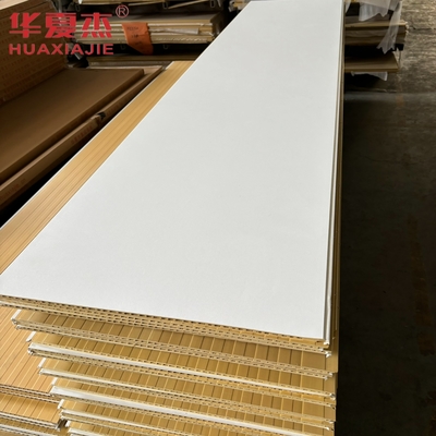 พานผนัง wpc สีขาวคุณภาพสูง 600x9mm แผ่น wpc laminated วัสดุตกแต่งกันน้ํา