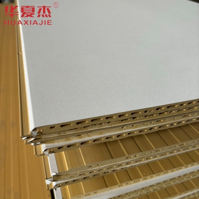 พานผนัง wpc สีขาวคุณภาพสูง 600x9mm แผ่น wpc laminated วัสดุตกแต่งกันน้ํา