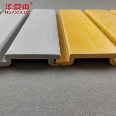 แผ่นผนังสล็อต PVC ขนาด 300 มม x 17 มม มีความยาวที่กําหนดเองและมีความทนต่อการกระแทกที่ดี