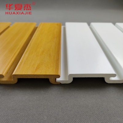 ความทนทานสูง PVC Slatwall ในความยาวที่กําหนดเองของ 4 ฟุตและ 8 ฟุต