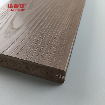 แอนติ-การกัดกร่อน WPC คอมพอสิต Decking กันน้ําพื้นสวนกลางแจ้ง