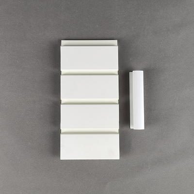 Huaxiajie ซูเปอร์มาร์เก็ตฉนวนกันความร้อน PVC Slatwall แผงร้านค้าตกแต่ง