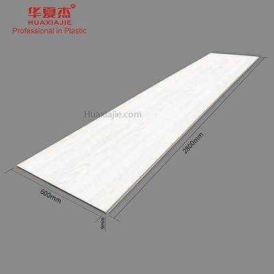 ราคาดี วัสดุก่อสร้างสีเขียวเคลือบ Wpc ผนังภายนอก 2800x600x9mm ออนไลน์