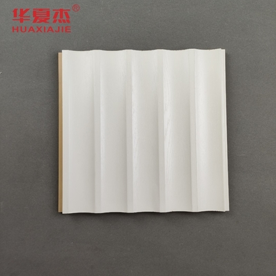 ราคาดี แผงผนังคอมโพสิตพลาสติกไม้ PVC ป้องกันการกัดกร่อน 15 - 20 วันจัดส่ง ออนไลน์