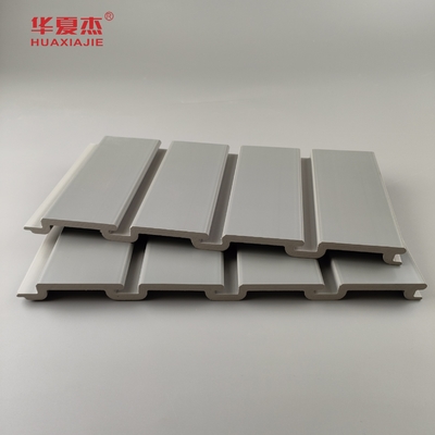 เครื่องติดตั้งที่กําหนดเอง แผ่นผนังสล็อต แผ่นโรงรถ pvc สีเทาภายใน