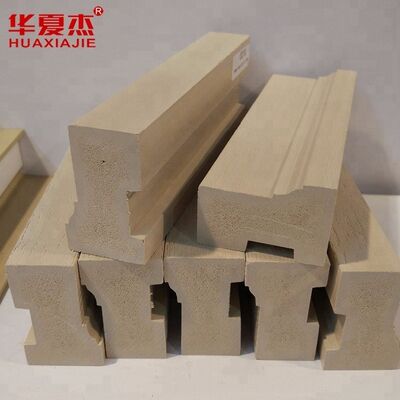 คุณภาพ ง่ายในการติดตั้ง WPC กรอบประตูและ brickmold กับสัญลักษณ์ Woodgrain กันอากาศ โรงงาน