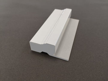 ราคาดี กันน้ำลายไม้พื้นผิว WPC คอมโพสิตโพรไฟล์ประตูวงกบ / PVC กรอบประตู ออนไลน์